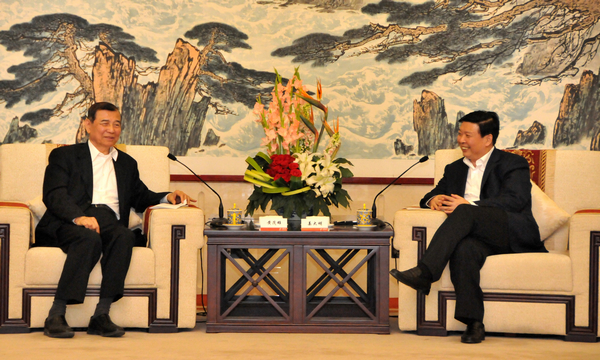 山东省长姜大明会见台湾客人