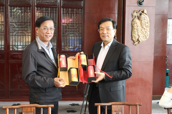 许勤华,佟桂莉,吴春莲,叶鉴铭,张如勇等杭州市领导会见时